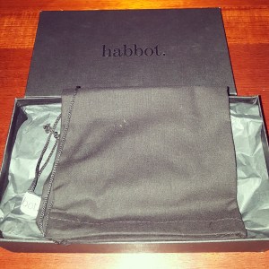 Beautiful packaging and comes with travel bag to store shoes! 