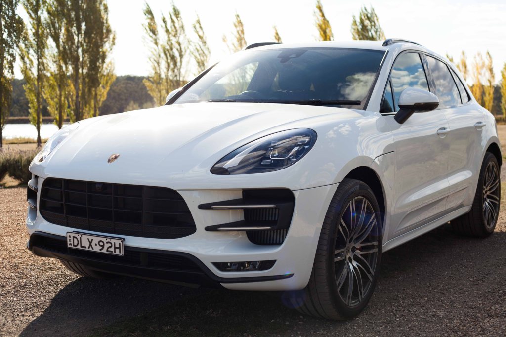 Porsche Macan Turbo with Performance Package MY17 Review